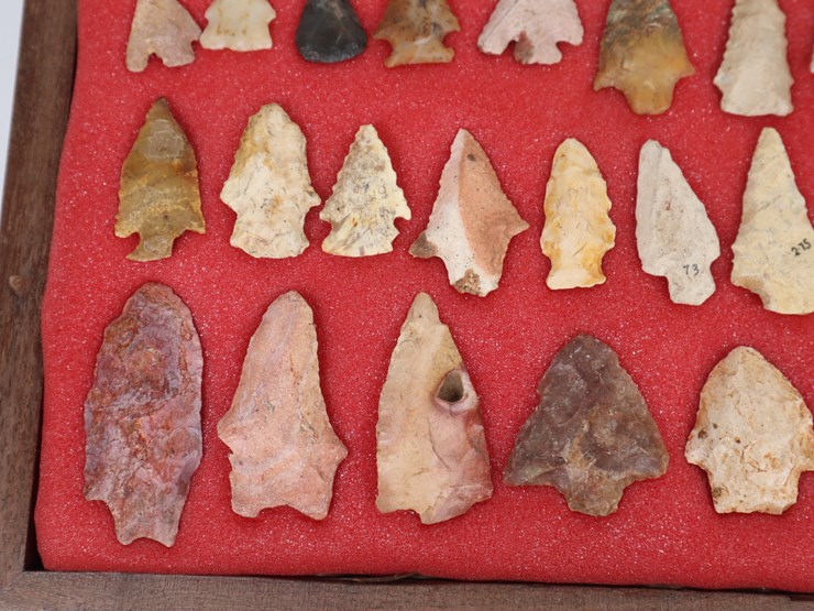#19-•-#4164-•-(54)-framed-native-american-artifacts-image-3