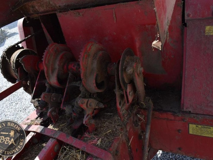 new-holland-271-image-19