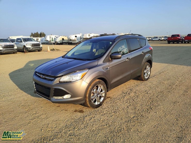 2014-ford-escape-se-image-1