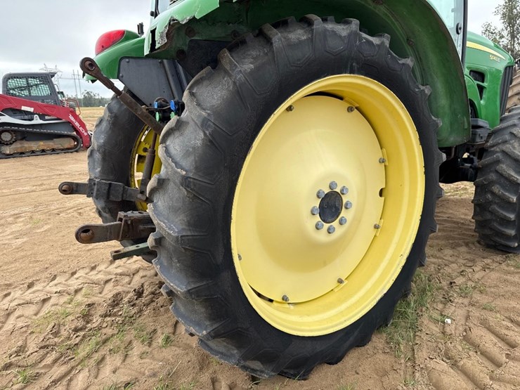 john-deere-5083e-image-12