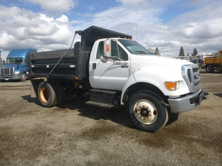 2015-ford-f750-image-2