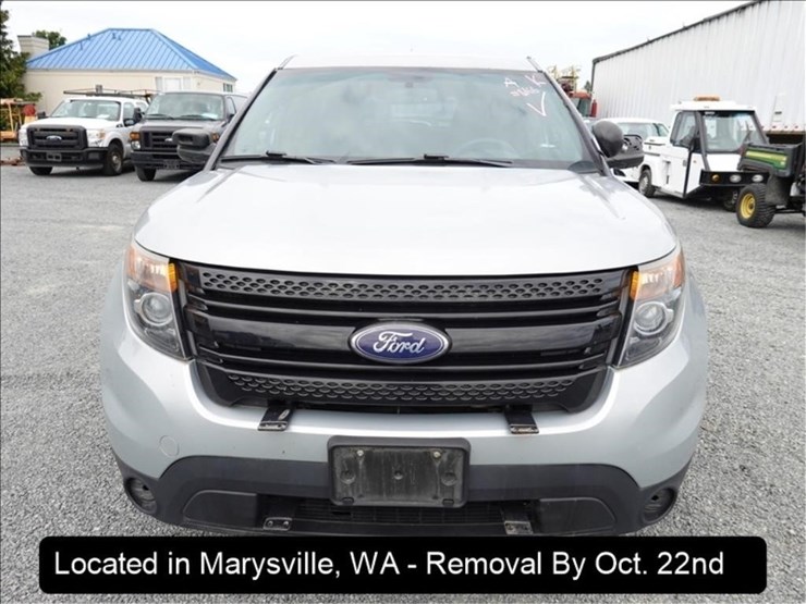 2015-ford-explorer-image-15