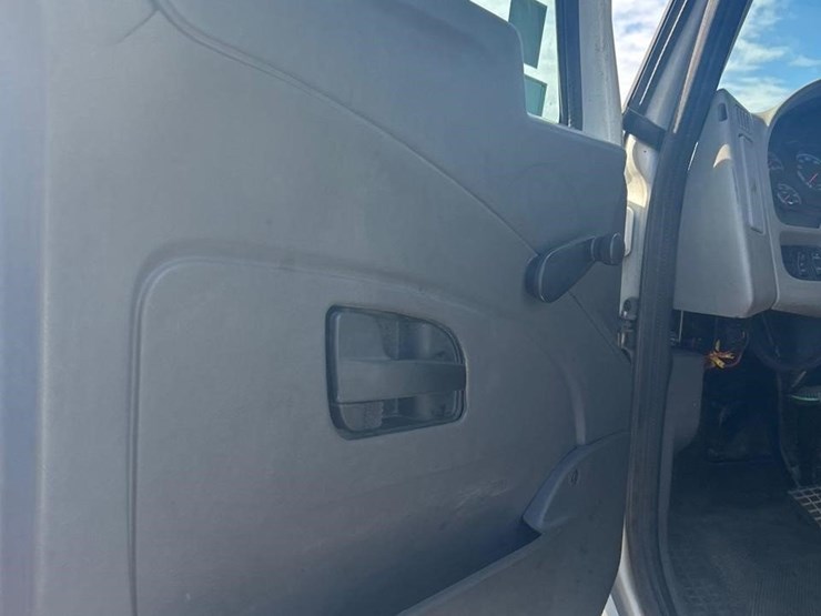 2012-international-durastar-4400-image-24