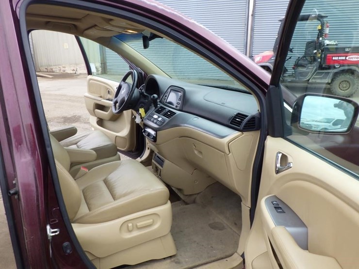 2010-honda-odyssey-image-6