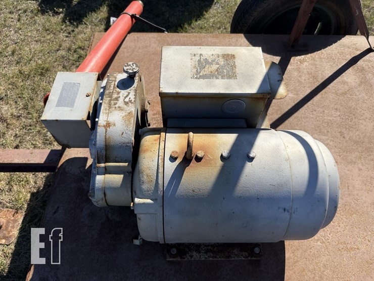 (3x)-pto-generator-trailers-image-14