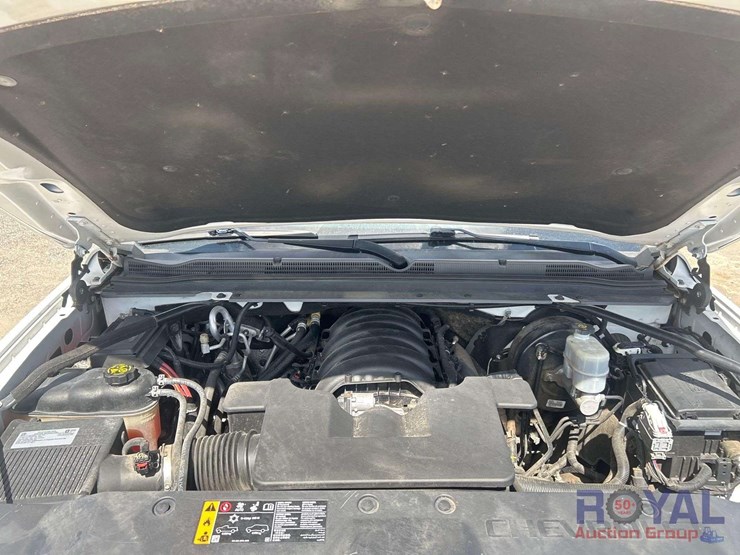2019-chevrolet-suburban-image-6