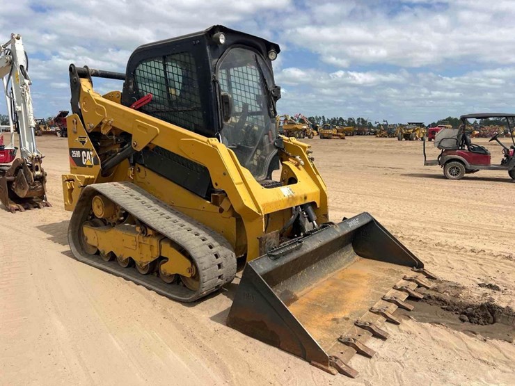 2019-caterpillar-259d-image-6