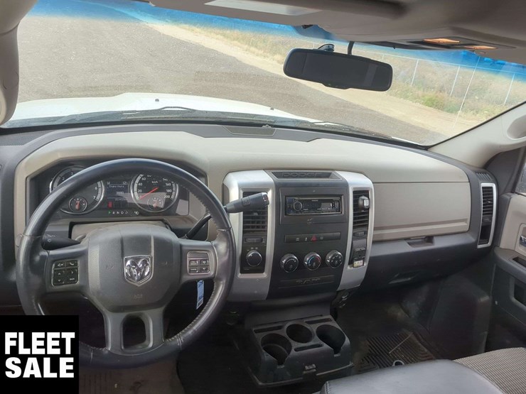 2012-ram-1500-slt-image-9