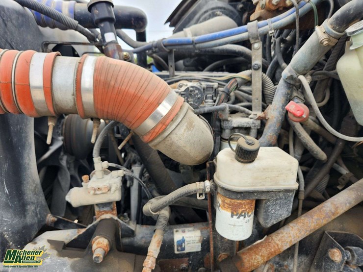 2009-kenworth-t370-image-18