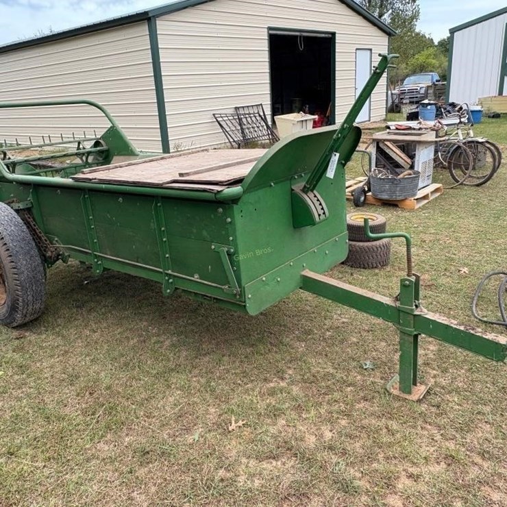 John Deere Ground Driven Manure Spreader