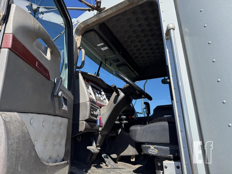 2009-kenworth-t800-image-76
