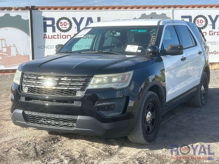 2016-ford-explorer-image-1