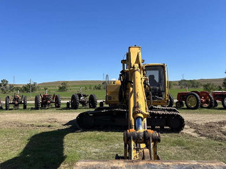 deere-200-lc-image-45