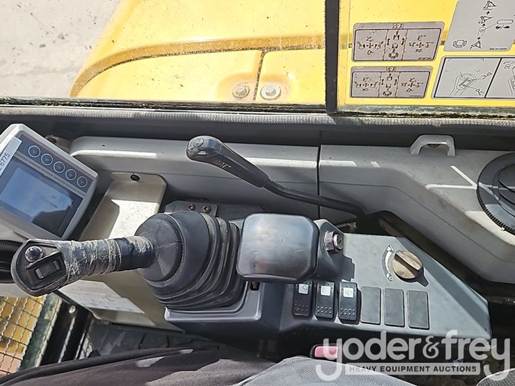 caterpillar-305cr-image-35