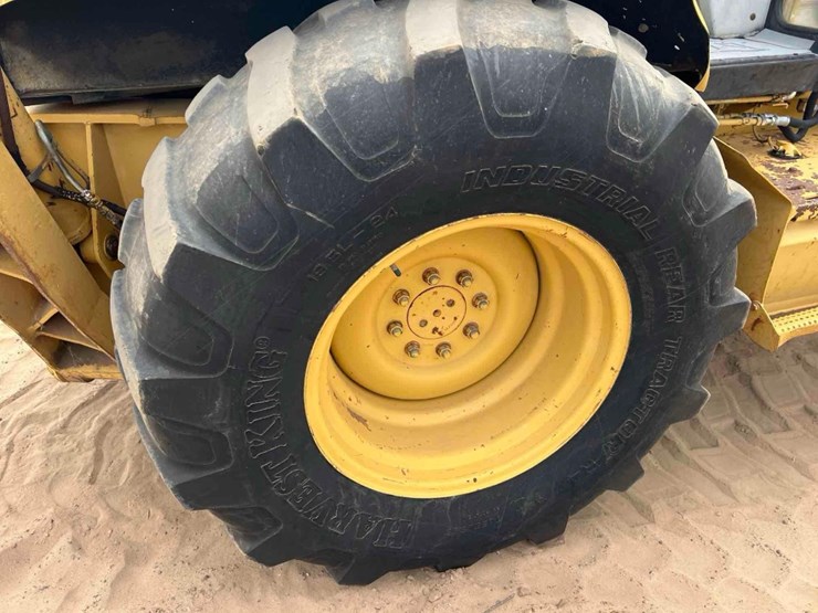 caterpillar-416b-image-20