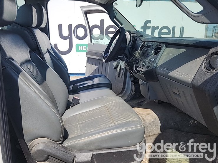 2011-ford-f250-image-30