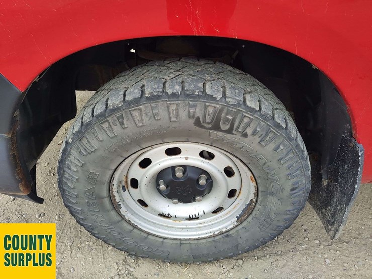 2012-ram-tradesman-image-35
