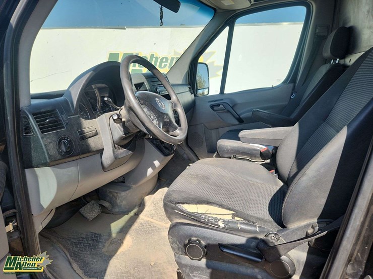 2013-mercedes-benz-sprinter-3500-image-11