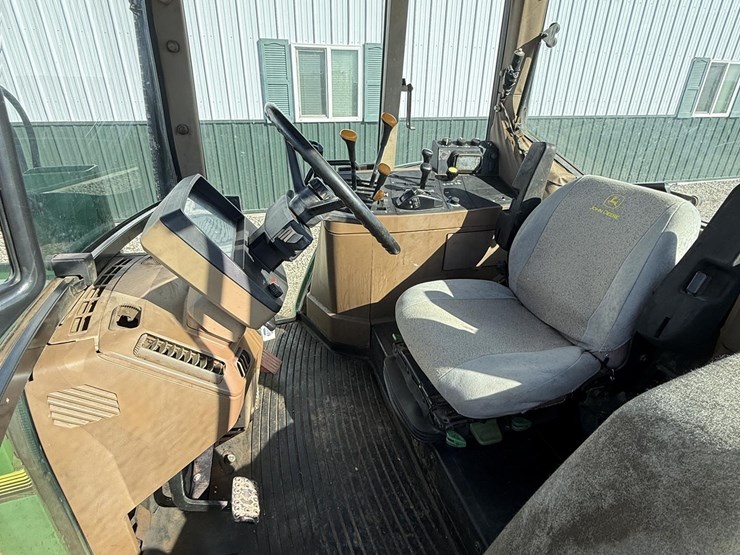 john-deere-6400-image-14