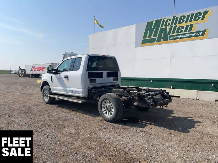 2018-ford-f350-image-3