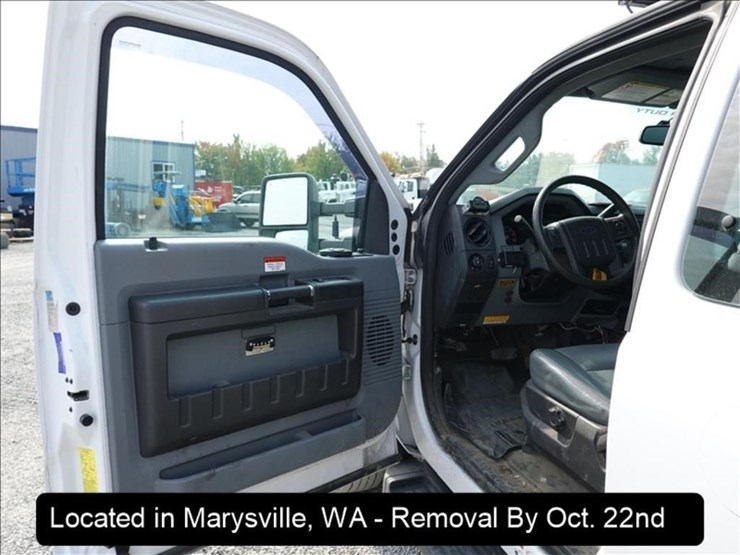 2014-ford-f550-image-17
