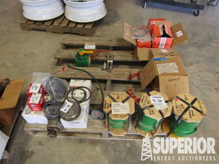 (9-10)-large-lot-consisting-of-oilwell-jws-185-&-3-image-1