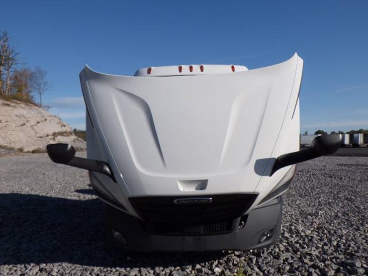 2019-freightliner-cascadia-116-image-13