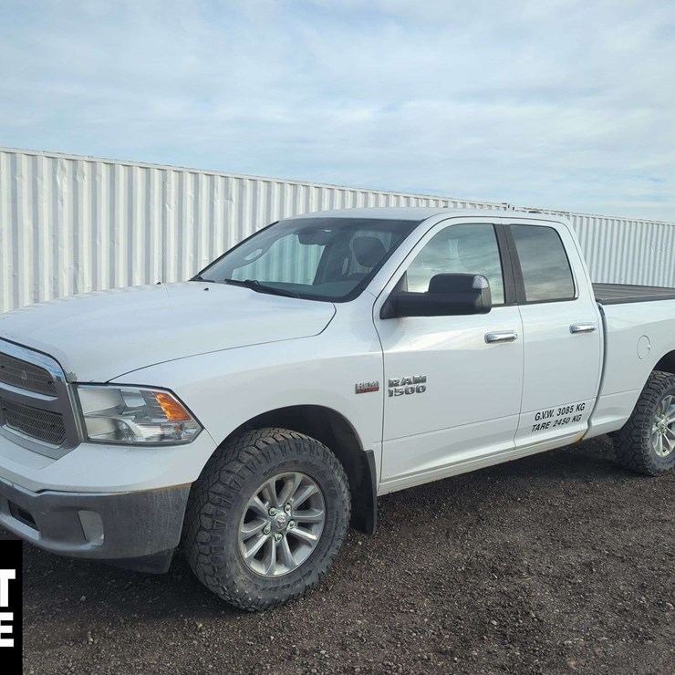 2013 RAM 1500 SLT