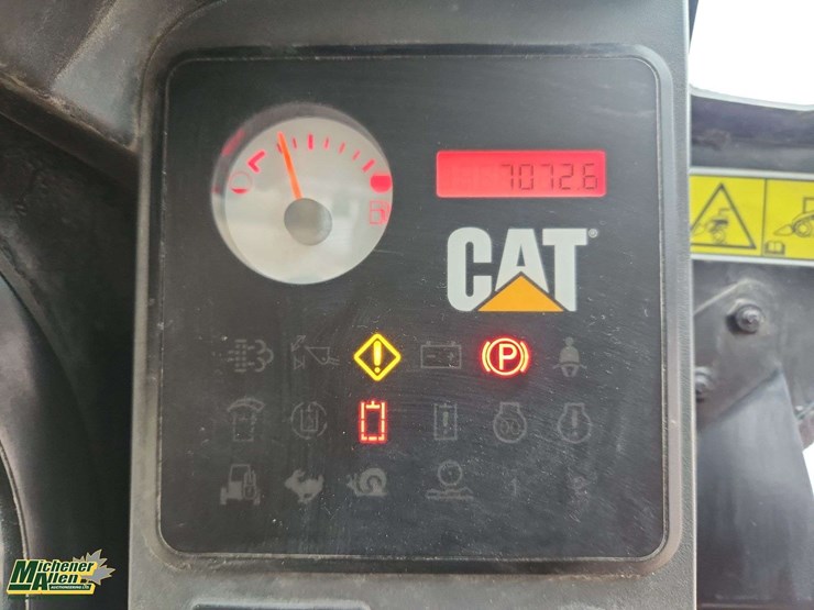 2013-caterpillar-262c2-image-6