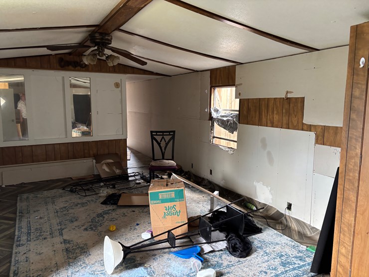 #208-•-mobile-home-image-17