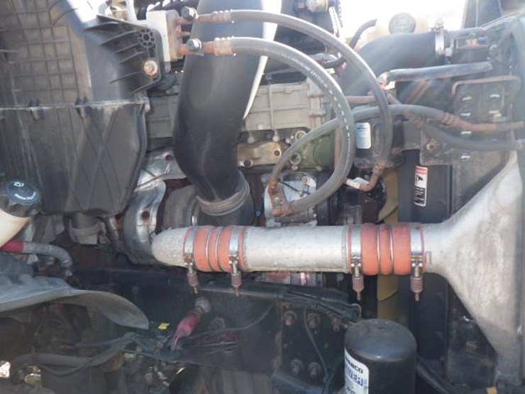2019-freightliner-cascadia-116-image-14