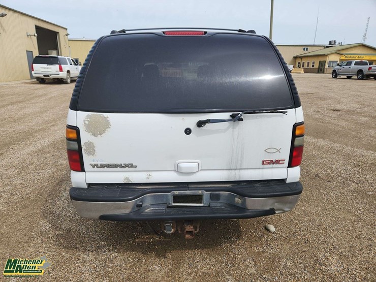 2004-gmc-yukon-xl-image-20