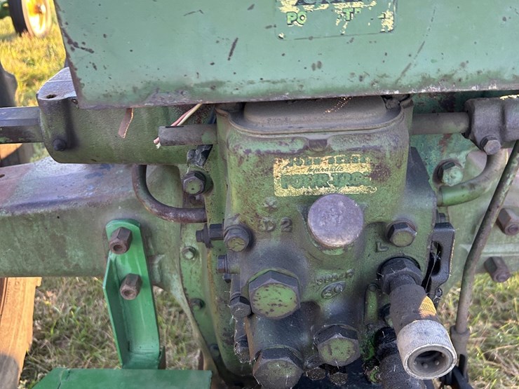 john-deere-70-image-14