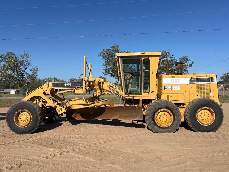 1998-caterpillar-12h-image-1