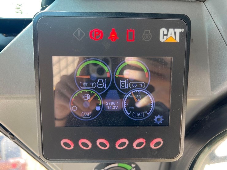 2016-caterpillar-277d-image-33