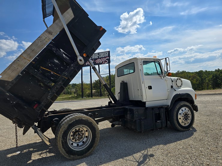 1994-ford-lta9000-image-61