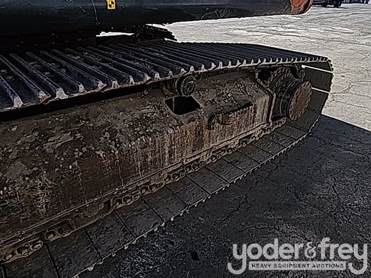 2015-hitachi-zx300-lc-6-image-26