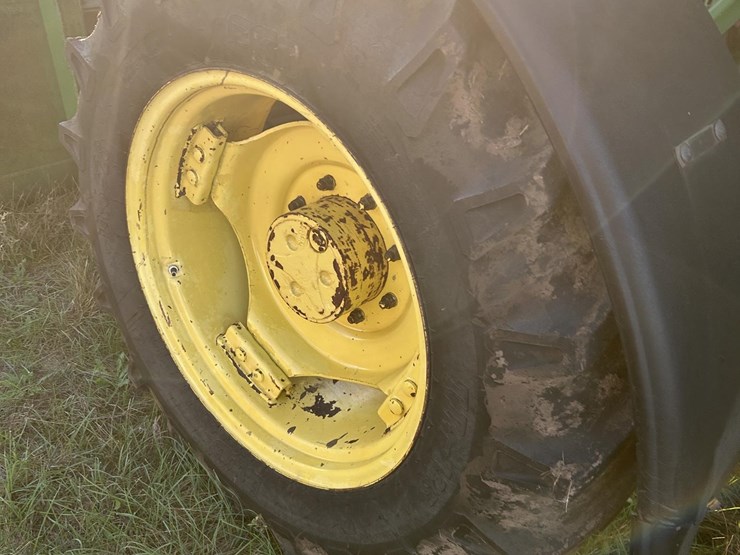 john-deere-6400-image-39