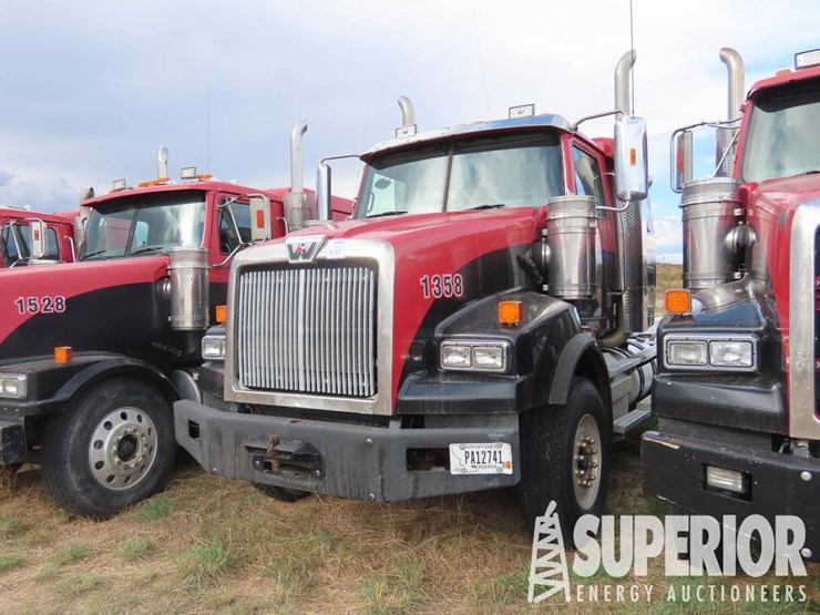 2014-western-star-4900-image-1