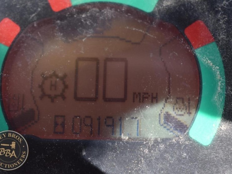 2011-caterpillar-908h-image-55