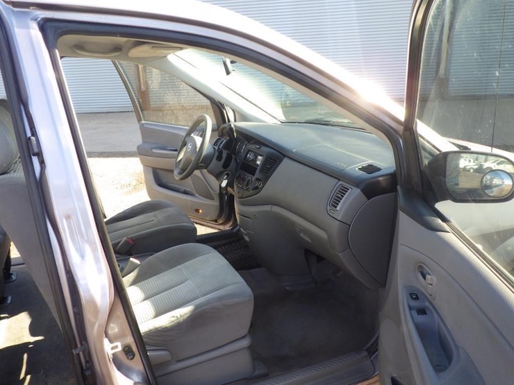 2005-mazda-mpv-image-6