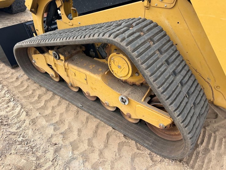 2024-caterpillar-289d3-image-22