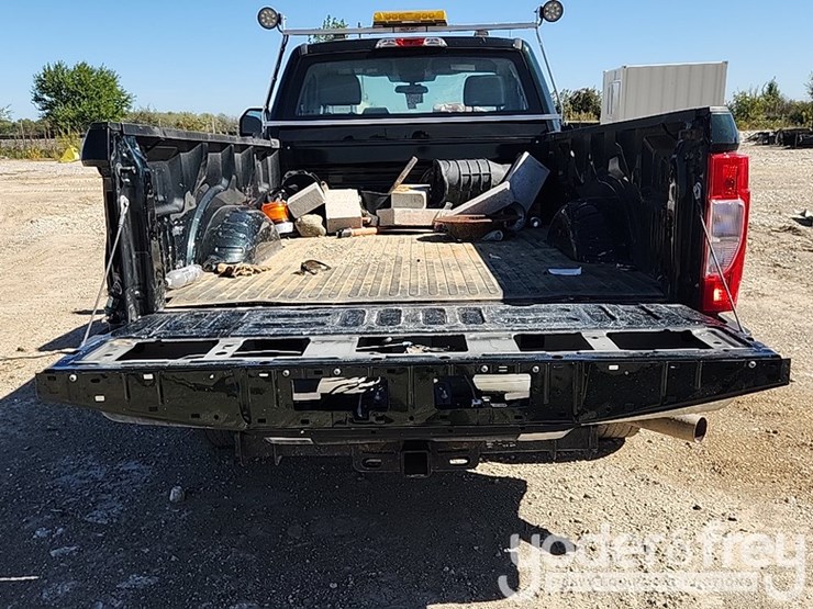 2020-ford-f250-xl-image-32
