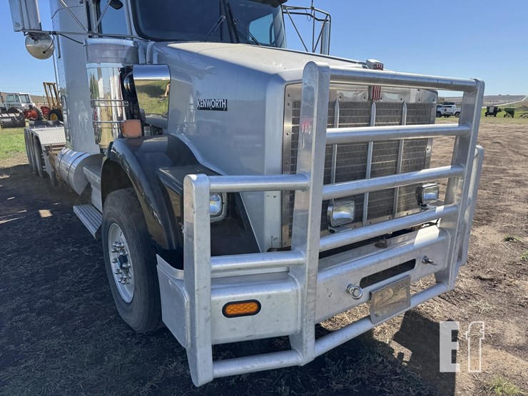 2009-kenworth-t800-image-45