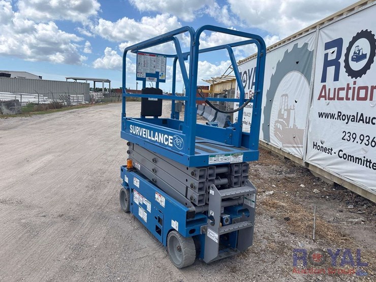 electric-scissor-lift-image-4