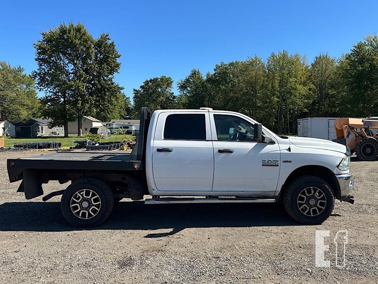 2015-dodge-ram-2500-image-4