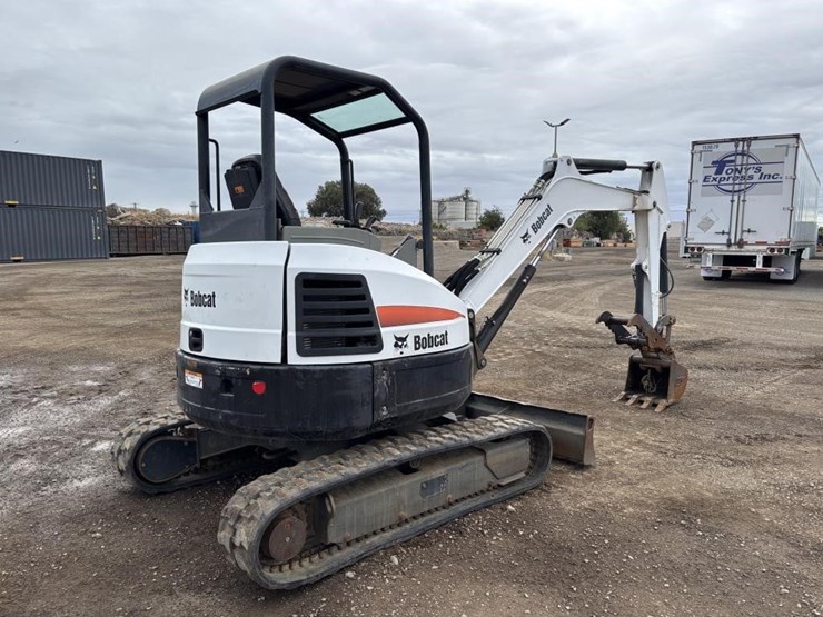 2017-bobcat-e35i-image-3