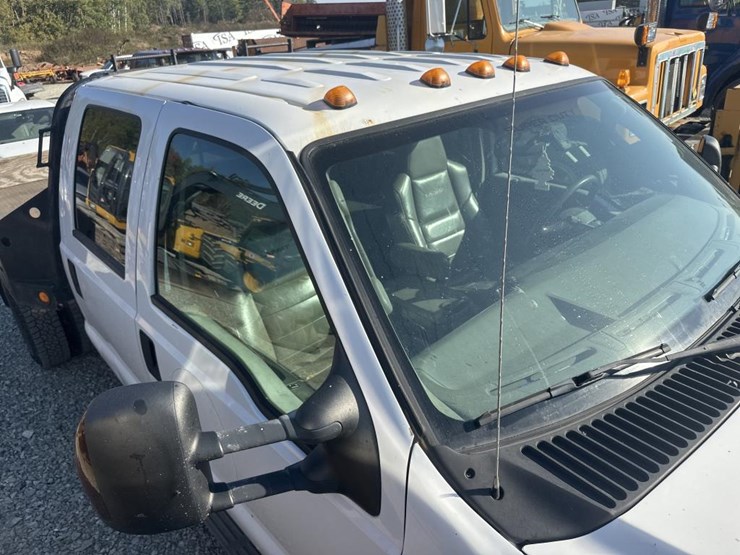 2004-ford-f350-image-13