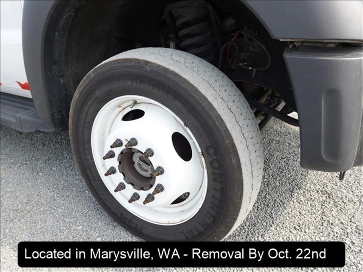 2014-ford-f550-image-30