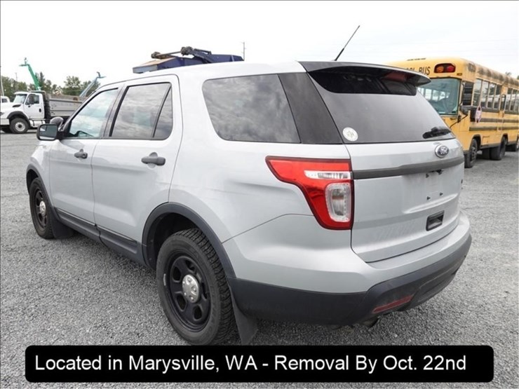 2015-ford-explorer-image-11